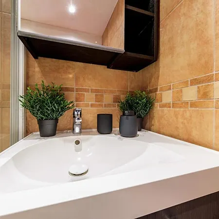 Cosy Major Retreat Apartment Budapest